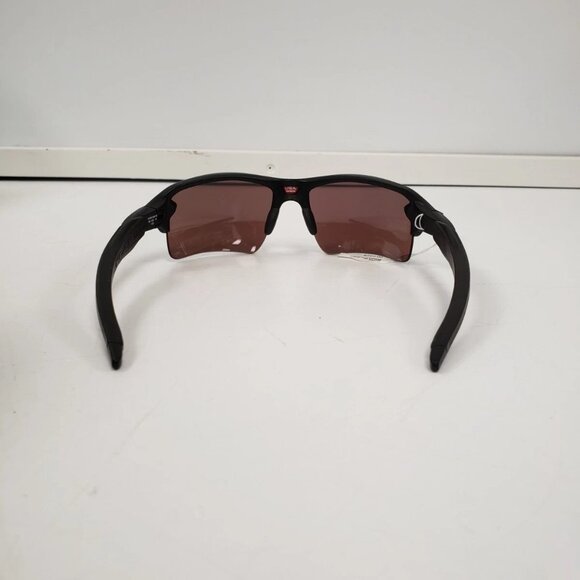 (71982-1) Oakley 59-12 Sunglasses - Picture 2 of 5